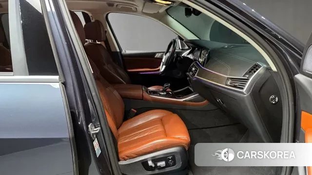 BMW X7 (G07) 2021 Серый из Кореи, фото 2