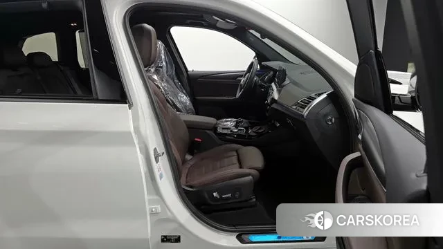 BMW X3 (G01) 2023 Белый из Кореи, фото 2