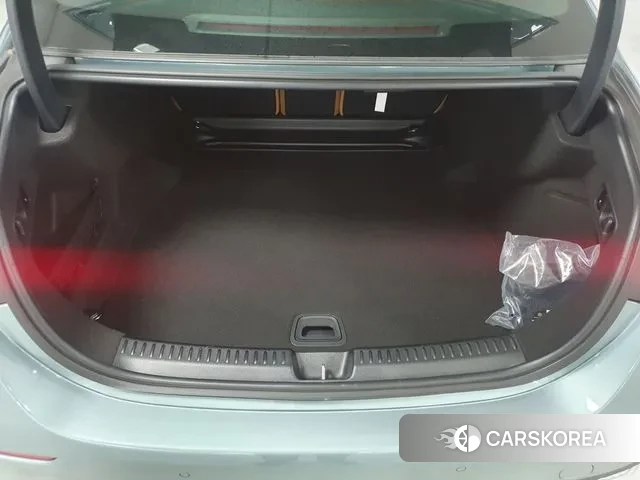 Mercedes-Benz E-Class W214 2025 Серебряный из Кореи, фото 2