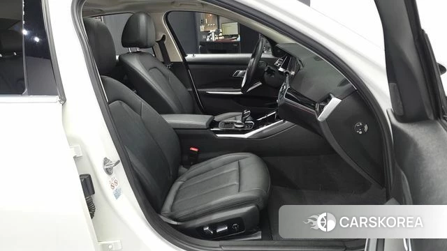 BMW 3 Series (G20) 2019 Белый из Кореи, фото 2