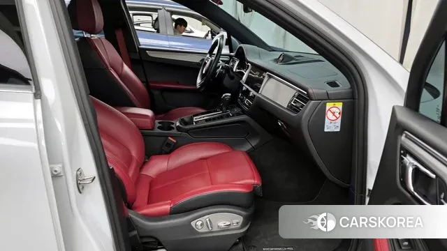 Porsche Macan 2023 Белый из Кореи, фото 2