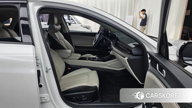 Kia The New K5 3rd generation 2023 Белый из Кореи, фото 2
