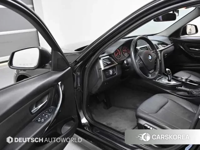 BMW 3 Series (F30) 2018 Черный из Кореи, фото 2