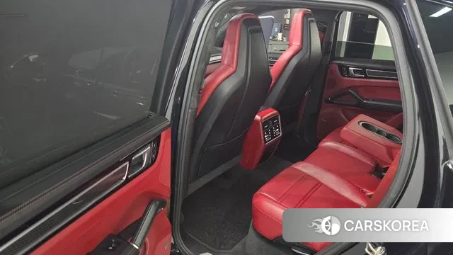 Porsche Cayenne (PO536) 2021 Черный из Кореи, фото 2