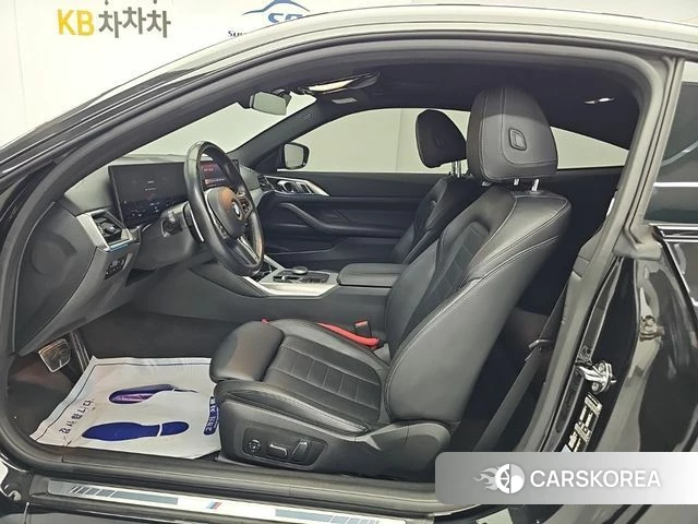 BMW 4 Series (G22) 2023 Черный из Кореи, фото 2