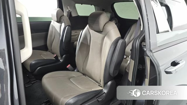 Kia The New Carnival 4th Generation 2024 Серый из Кореи, фото 2