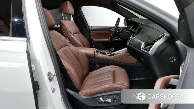 BMW X6 (G06) 2022 Белый из Кореи, фото 2