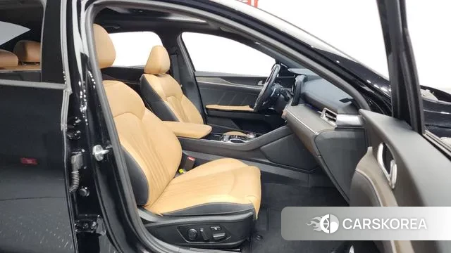 Kia K5 3rd generation 2021 Черный из Кореи, фото 2