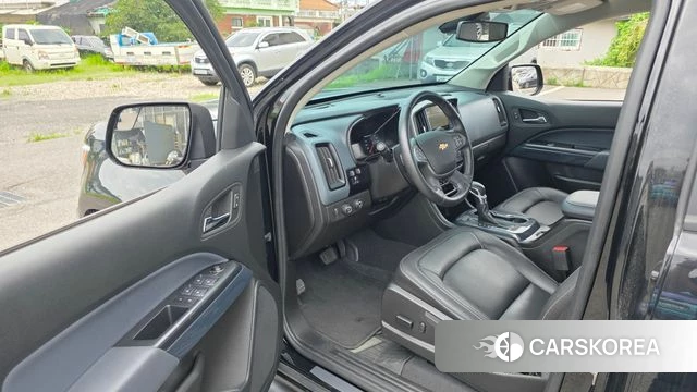 Chevrolet (GM Daewoo) Real New Colorado 2022 Черный из Кореи, фото 2