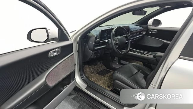 Hyundai Ionic 6 2023 Серебристо-серый из Кореи, фото 2