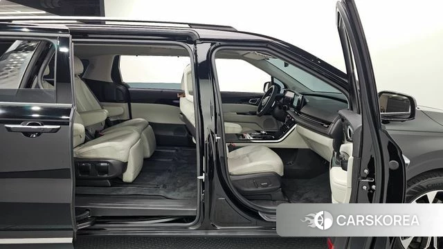 Kia Carnival 4th generation 2022 Черный из Кореи, фото 2