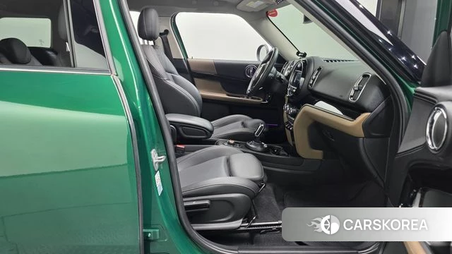 Mini Cooper Countryman 2020 Зеленый из Кореи, фото 2