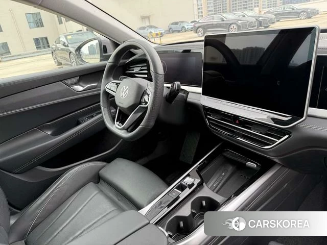 Volkswagen Passat 2025 Другой из Китая, фото 2