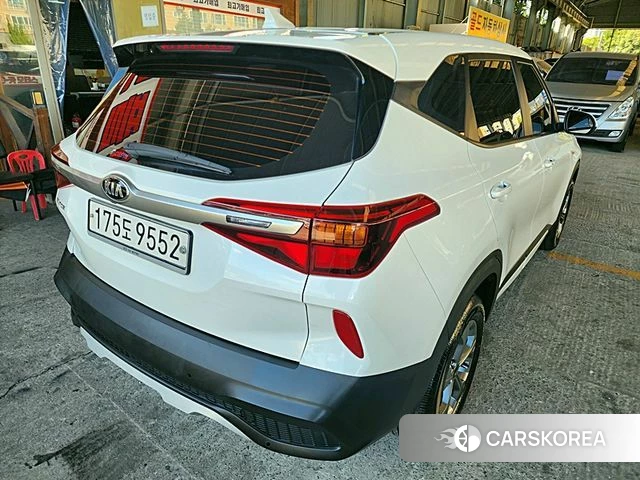 Kia Seltos 2021 Белый из Кореи, фото 2
