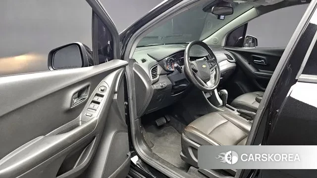 Chevrolet (GM Daewoo) The New Trax 2021 Черный из Кореи, фото 2