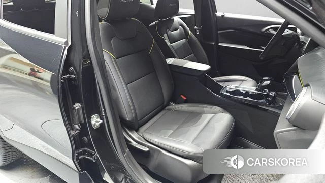 Chevrolet (GM Daewoo) Trax Crossover 2023 Черный из Кореи, фото 2