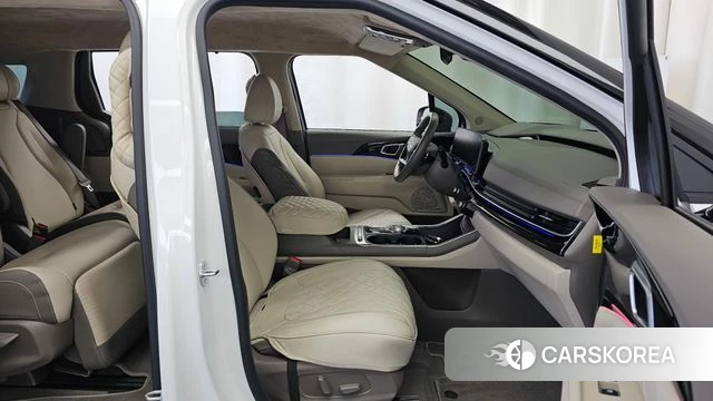 Kia The New Carnival 4th Generation 2025 Белый из Кореи, фото 2