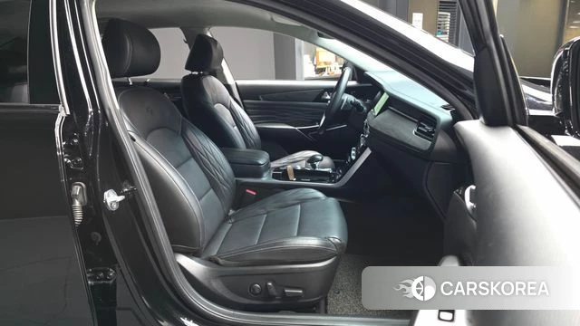 Kia K7 Premier 2021 Черный из Кореи, фото 2