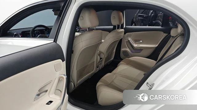 Mercedes-Benz A-Class W177 2021 Белый из Кореи, фото 2
