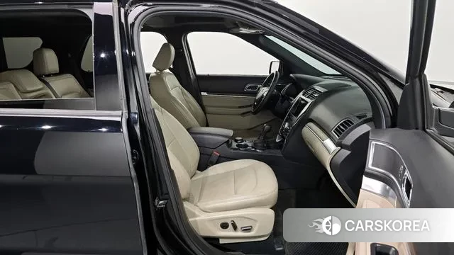 Ford Explorer 2018 Черный из Кореи, фото 2