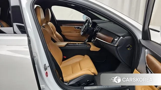Volvo S90 2019 Белый из Кореи, фото 2