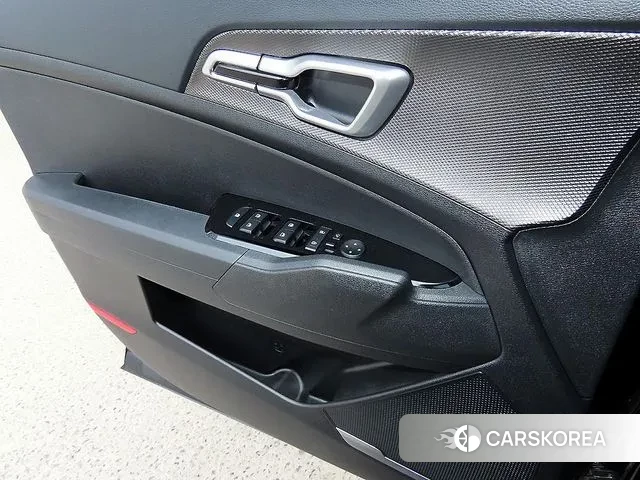 Kia Sportage 5th Generation 2023 Черный из Кореи, фото 2