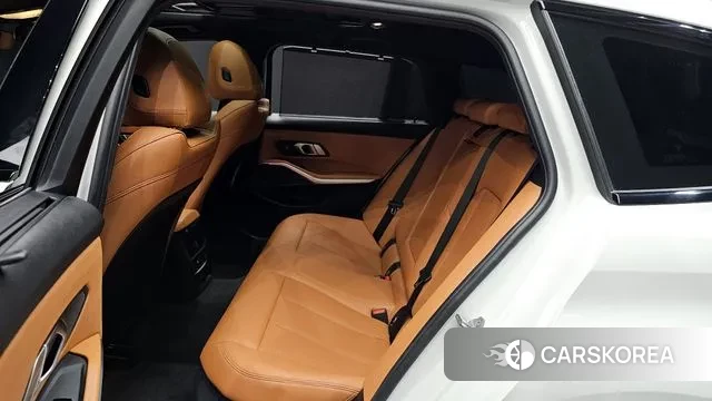 BMW 3 Series (G20) 2023 Белый из Кореи, фото 2