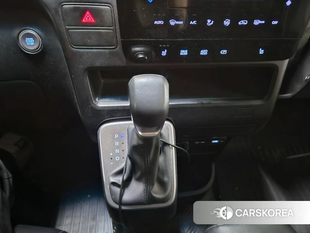 Hyundai Staria 2022 Черный из Кореи, фото 2