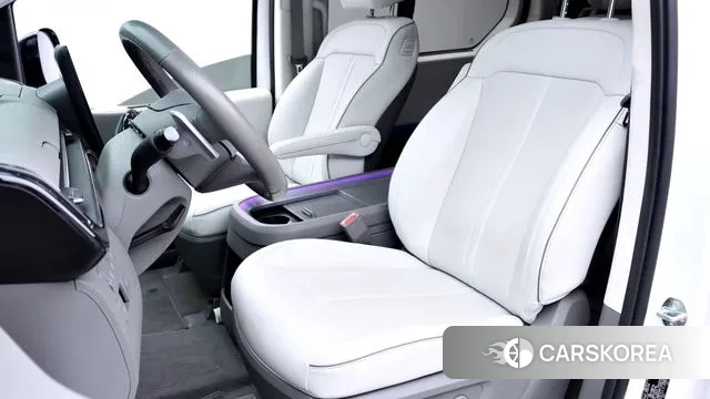 Hyundai Staria 2024 Белый из Кореи, фото 2