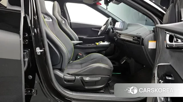 Kia EV6 2023 Черный из Кореи, фото 2