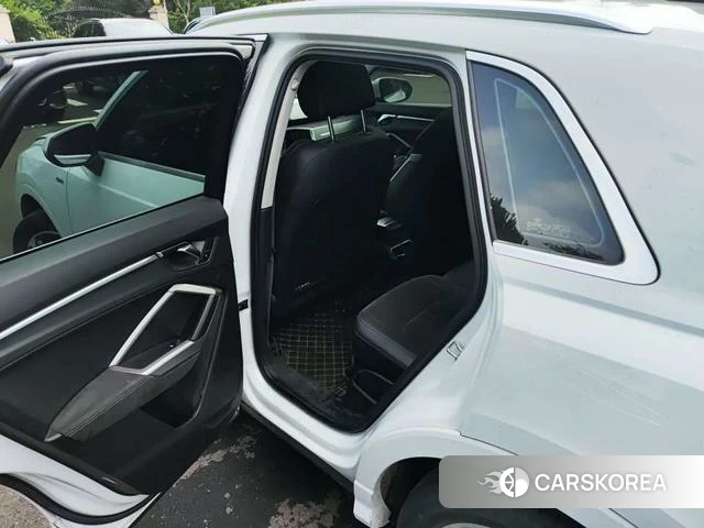 Audi Q3 2022 Белый из Китая, фото 2