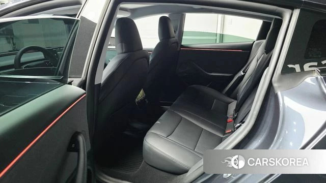 Tesla Model 3 2025 Серый из Кореи, фото 2