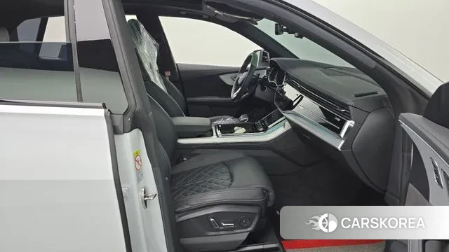 Audi Q8 (4M) 2022 Белый из Кореи, фото 2