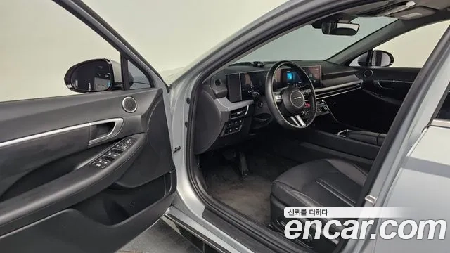 Hyundai Sonata D Edge Hybrid (DN8) 2023 Серебряный из Кореи, фото 2