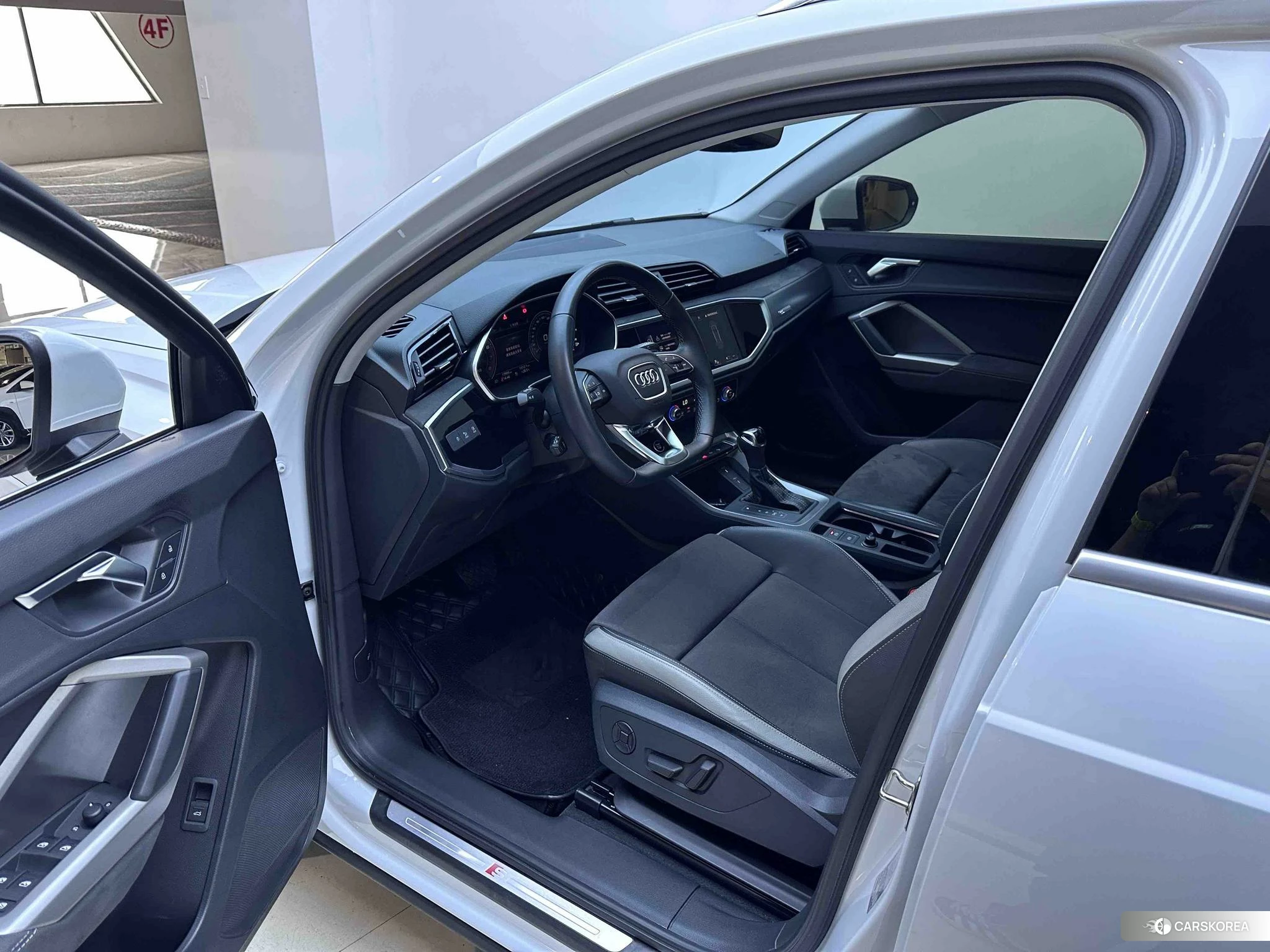 Audi Q3 2021 Белый из Китая, фото 2