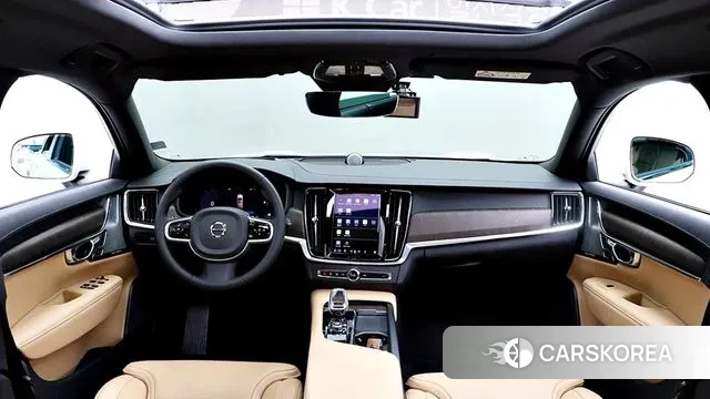 Volvo V90 Cross-Country 2023 Белый из Кореи, фото 2