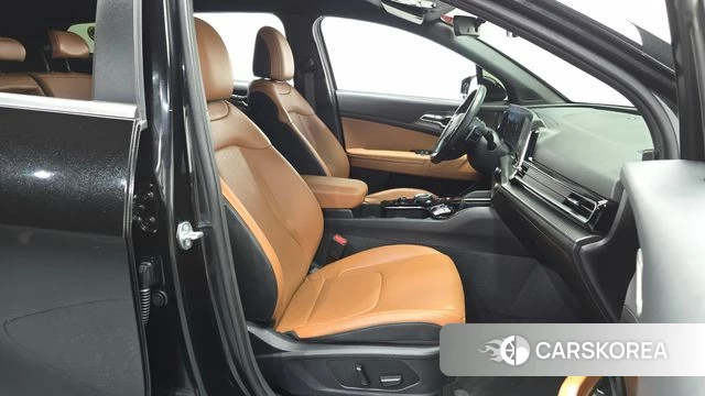 Kia Sportage 5th Generation 2023 Черный из Кореи, фото 2