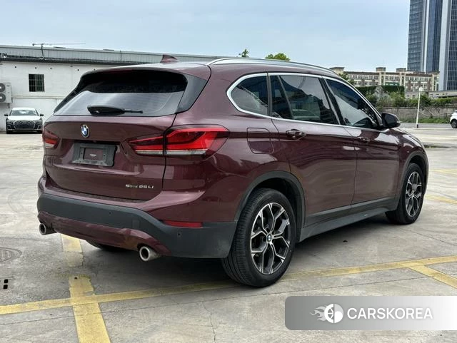 BMW X1 2021 Красный из Китая, фото 2