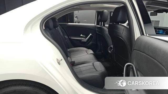 Mercedes-Benz A-Class W177 2020 Белый из Кореи, фото 2