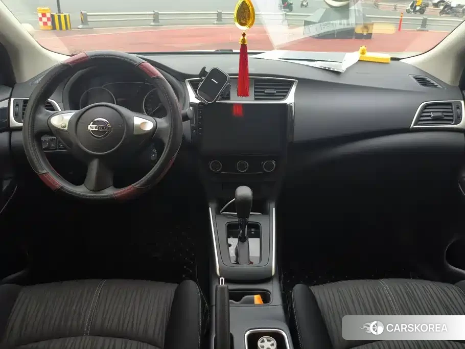 Nissan Sylphy 2025 Белый из Китая, фото 2
