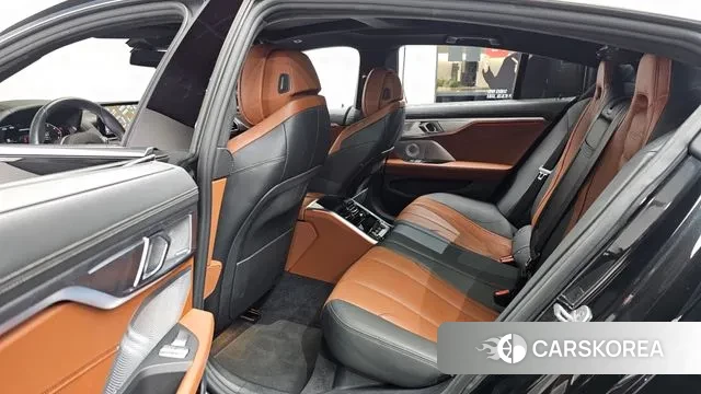 BMW 8 Series (G15) 2024 Черный из Кореи, фото 2