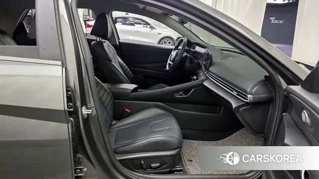 Hyundai The New Avante (CN7) 2023 Серый из Кореи, фото 2