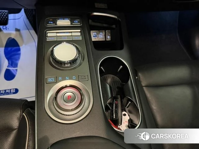 Genesis GV70 2021 Черный из Кореи, фото 2