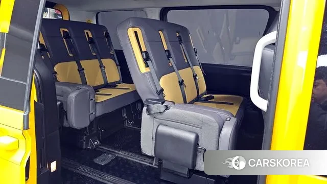 Hyundai Staria 2022 Желтый из Кореи, фото 2