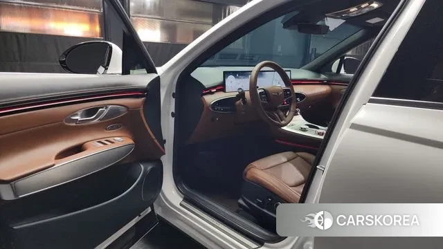 Genesis GV70 2024 Белый из Кореи, фото 2