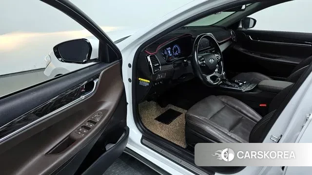 Hyundai Grandeur IG Hybrid 2018 Белый из Кореи, фото 2