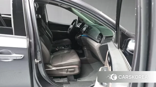 Honda Odyssey 2019 Серый из Кореи, фото 2