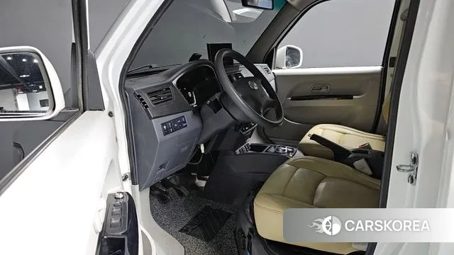 Other imported cars Other 2023 Белый из Кореи, фото 2