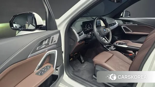 BMW X1 (U11) 2024 Белый из Кореи, фото 2