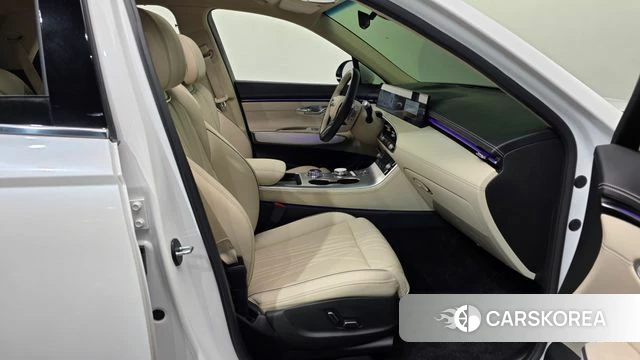 Genesis GV70 2024 Белый из Кореи, фото 2